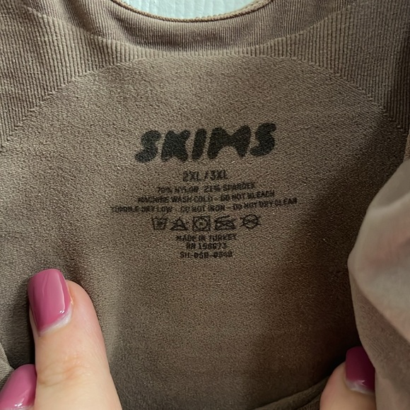 SKIMS bodysuit - Picture 2 of 2